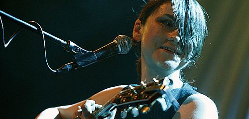 LENKA DUSILOVÁ & BAROMANTIKA pokřtí a vydají svůj první živák