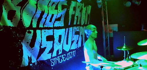 THANKSGIVING DAY na Melodce